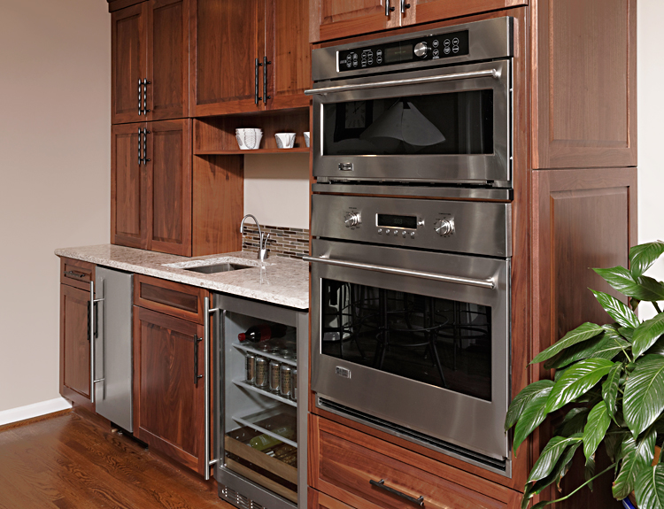 Kitchen design by Merrill Contracting