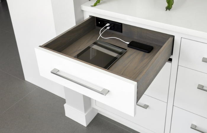 Docking Drawer Style Drawer Outlets