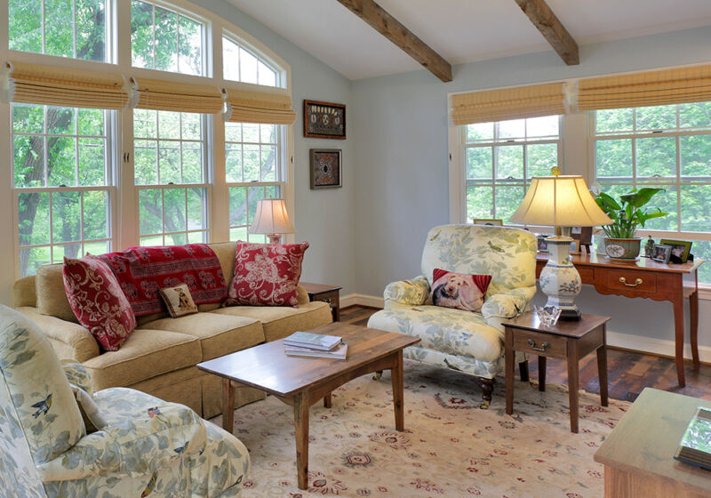 transitional style living room